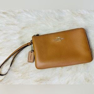 Coach Double Corner Zip Wrislet